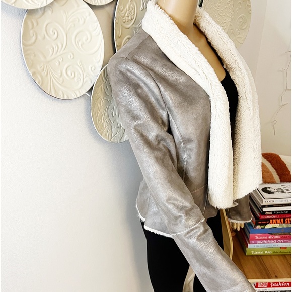 Cache Faux Fur Jacket Large - Picture 2 of 5